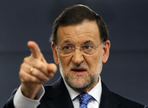Spain's Prime Minister Mariano Rajoy gestures during a news conference at Madrid's Moncloa Palace August 3, 2012. Spain inched closer to seeking a sovereign bailout on Friday as Rajoy opened the door to a request, although he said he needed first to know the attached conditions as well as the form the rescue would take. REUTERS/Susana Vera (SPAIN - Tags: POLITICS BUSINESS) EUROZONE/SPAIN-BAILOUT